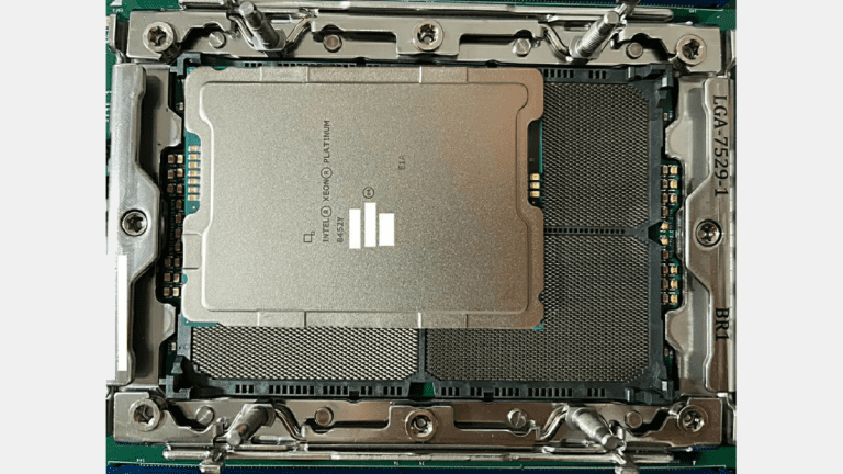 Image de fuites massives du socket Intel LGA7529 en ligne