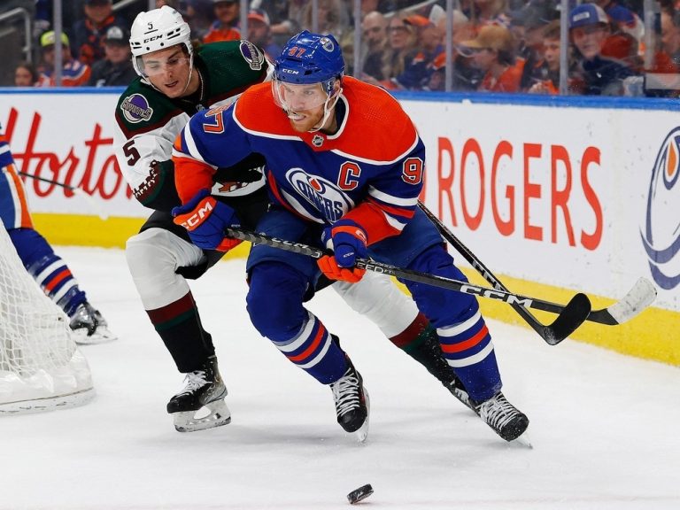 Le capitaine des Oilers Connor McDavid porte son jeu vers de nouveaux sommets cette saison