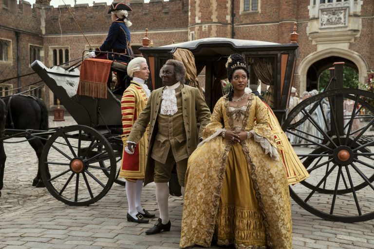 Queen Charlotte: A Bridgerton Story: Netflix publie des photos et une bande-annonce (regarder)
