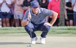 5 mars 2023 ;  Orlando, Floride, États-Unis ;  Rory McIlroy aligne un putt au 14e trou lors de la dernière ronde du tournoi de golf Arnold Palmer Invitational. 