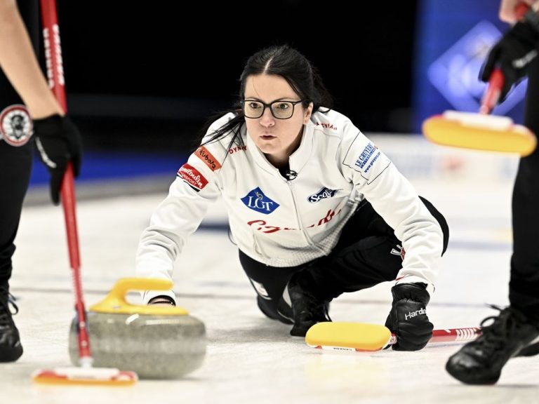 La Canadienne Einarson s’incline 8-5 contre la Norvège en demi-finale des championnats du monde de curling féminin