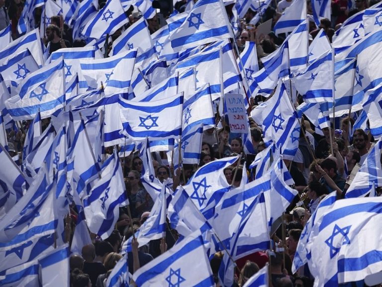 Les diplomates israéliens au Canada se joignent à la grève contre la refonte judiciaire