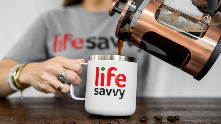 Vous sautez une étape pour préparer votre café à piston français – LifeSavvy