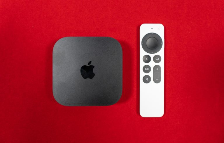 La mise à jour Apple tvOS 16.4 offre aux utilisateurs sensibles à la lumière une fonction  » Dim Flashing Lights « 