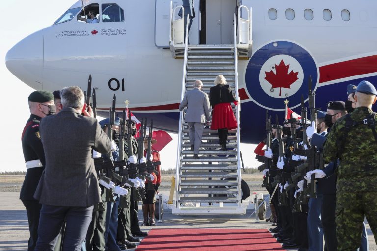 La visite de deux jours de Charles et Camilla en 2022 a coûté 2 millions de dollars aux Canadiens