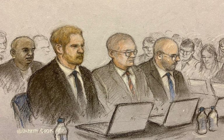 Le prince Harry dit que « tout le pays est condamné » si les médias échappent à la justice