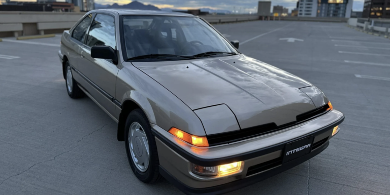 1989 Acura Integra LS est le choix d’enchères d’aujourd’hui