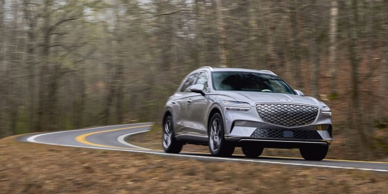 2023 Genesis Electrified GV70 génère des rires sans gaz