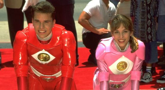 Amy Jo Johnson applaudit les fans de Power Rangers en colère, elle n'est pas dans le spécial anniversaire