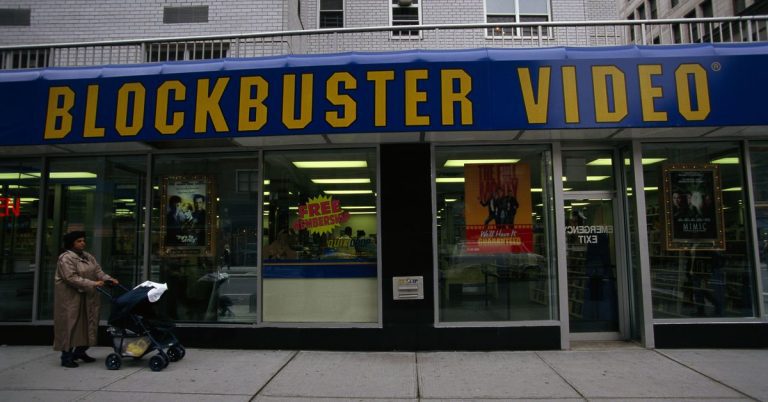 Blockbuster pourrait organiser un retour – et il devrait
