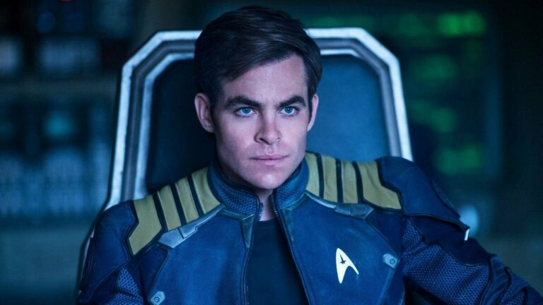 Chris Pine Vents Star Trek Frustrations: "On dirait que c'est maudit"
