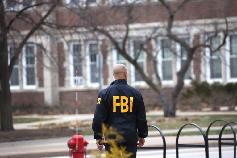 Comment le FBI a attrapé l’administrateur de BreachForums