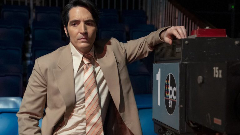 David Dastmalchian emmène son hôte d'horreur Bonafides tard dans la nuit avec le diable [Exclusive Interview]
