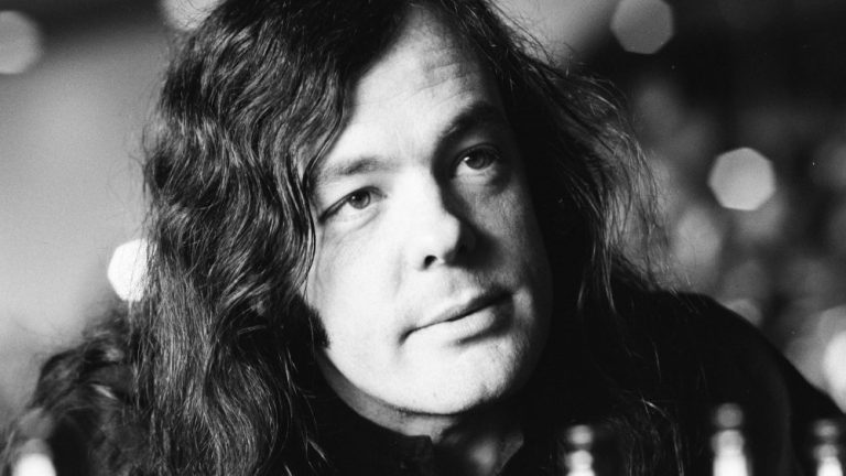 David Lindley, virtuose instrumental connu pour son travail à la guitare avec Jackson Browne, décède à 78 ans
	
	
