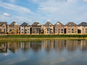 Nouvelles maisons en construction à Brampton, Ont.