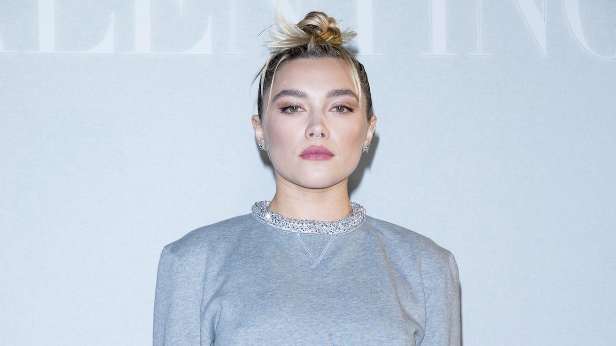 Florence Pugh est revenue au look transparent avec une jupe transparente
