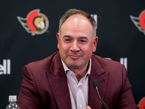 Le directeur général des Sénateurs d'Ottawa, Pierre Dorion, ne pouvait cacher son enthousiasme face à l'acquisition de Jakob Chychrun.