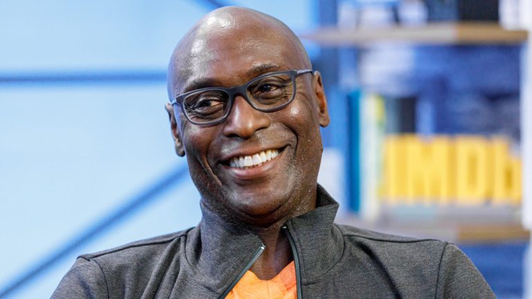 Hollywood et l'industrie du jeu rendent hommage à Lance Reddick : "Nous venons de perdre un bel humain"
