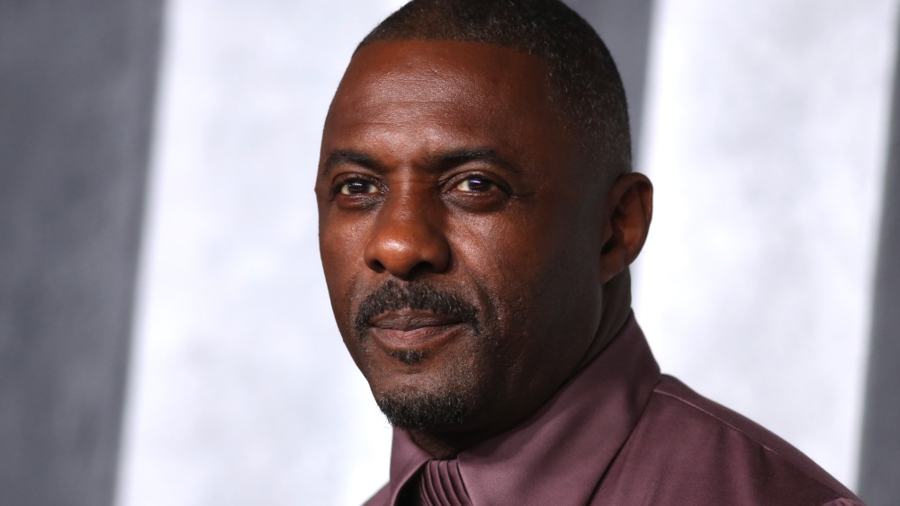  Idris Elba dit que le contrecoup de ne pas se qualifier d '«acteur noir» est «stupide»: «Où suis-je en train de nier ma noirceur?»  Les plus populaires doivent être lus Inscrivez-vous aux bulletins d'information sur les variétés Plus de nos marques
	
	
