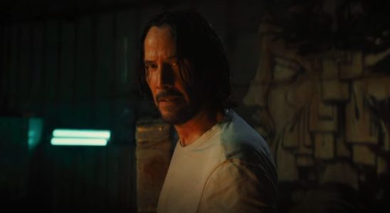 Jimmy Fallon a fait une farce à Keanu Reeves et à sa petite amie, mais la star de John Wick a pris sa revanche