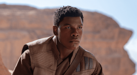 John Boyega dit « C'est mieux de ne pas avoir à être » dans « Star Wars » : « Vous redevenez simplement un fan »