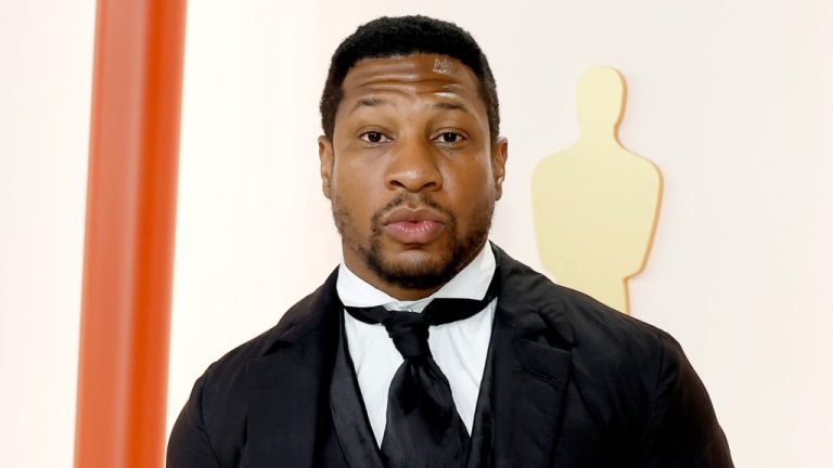 Jonathan Majors arrêté pour agression présumée, un représentant déclare que l'acteur "n'a rien fait de mal"
