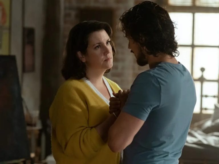 Melanie Lynskey and Peter Gadiot in Yellowjackets