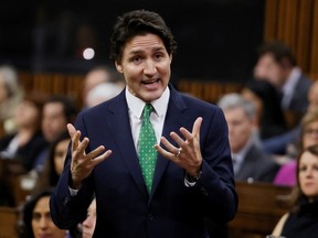 Le premier ministre du Canada, Justin Trudeau, prend la parole lors de la période des questions à la Chambre des communes sur la colline du Parlement à Ottawa, le mercredi 8 mars 2023.