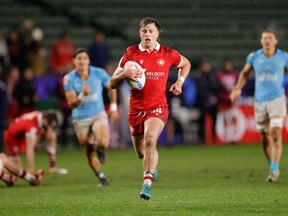 Le Canadien Lockie Kratz est montré en action le dimanche 26 février 2023 contre l'Uruguay au Los Angeles Sevens au Dignity Health Sports Park à Carson, en Californie.