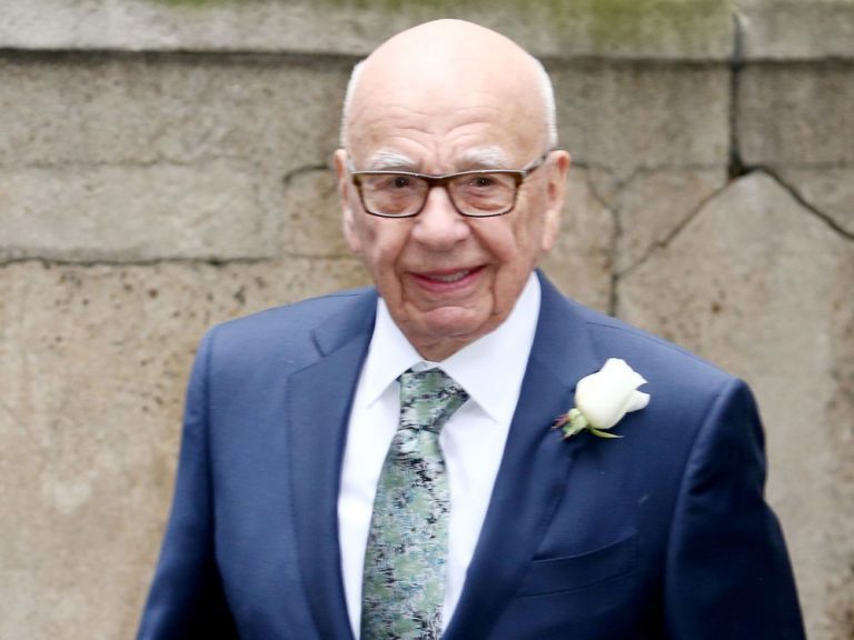 La cinquième fois, c’est le charme ?  Rupert Murdoch est de nouveau fiancé