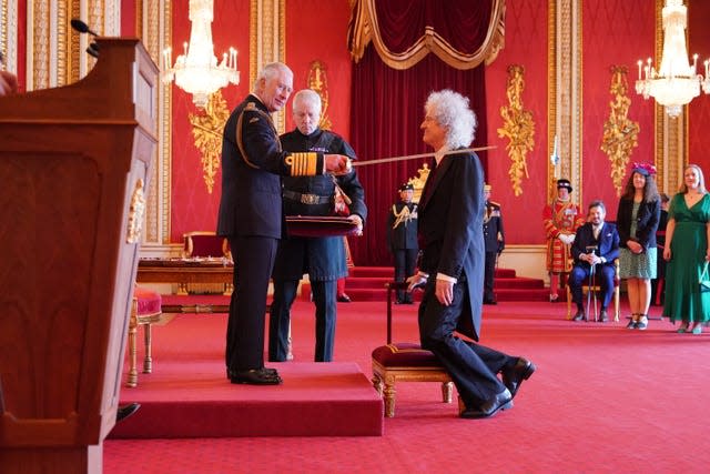 Investitures au palais de Buckingham