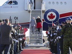 Le prince Charles, prince de Galles, et Camilla, duchesse de Cornouailles, concluent leur visite de trois jours au Canada à Yellowknife le 19 mai 2022.