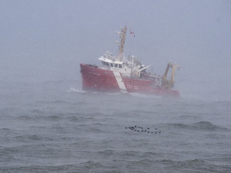 Le bateau de pêche qui a coulé au large de la Nouvelle-Écosse devait subir un test de stabilité: BST