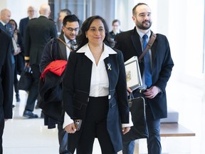 La ministre de la Défense nationale Anita Anand arrive pour témoigner devant le Comité permanent de la défense nationale, concernant le ballon de surveillance de la République populaire de Chine, à Ottawa, le mardi 7 mars 2023.