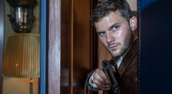 Le film Return to Silent Hill mettra en vedette Jeremy Irvine dans le rôle de James, le tournage commence le mois prochain