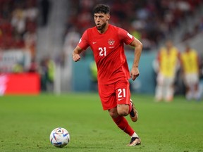 Jonathan Osorio du Canada en action lors du match du groupe F de la Coupe du monde de football Qatar 2022 entre le Canada et le Maroc au stade Al Thumama le 1er décembre 2022 à Doha, au Qatar.