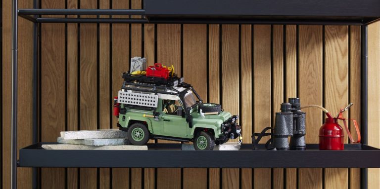 Lego Land Rover Defender est une brique que vous pouvez construire à partir de briques