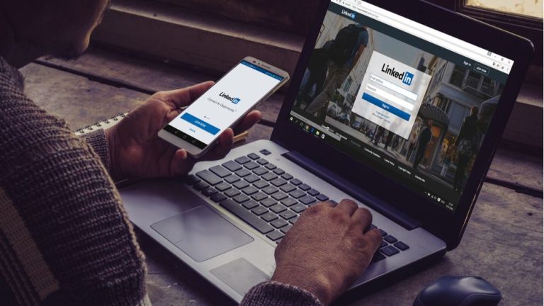 LinkedIn utilise désormais l’IA pour rédiger des profils et des offres d’emploi