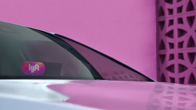 Lyft pourrait abandonner les trajets partagés, rester concentré sur les bases sous le nouveau PDG