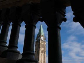 La Tour de la Paix sur la Colline du Parlement est vue le 5 octobre 2021.