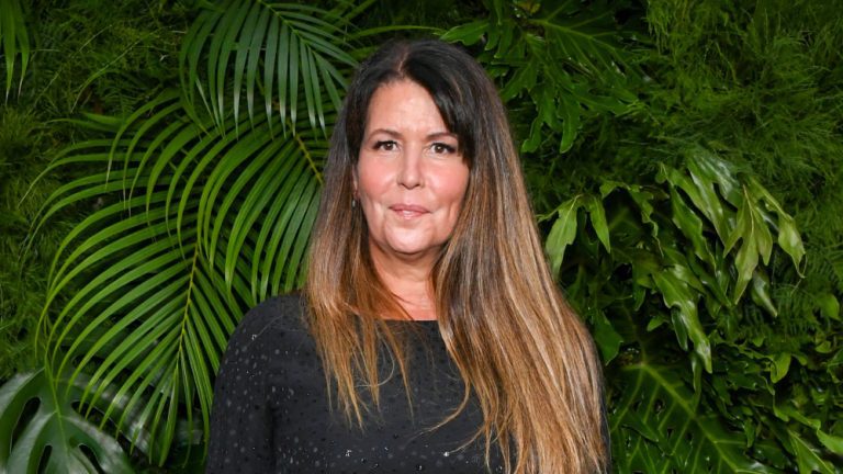 Patty Jenkins critique les Oscars pour avoir exclu les femmes du meilleur réalisateur : "J'abandonne" le plus populaire doit être lu
	
	
