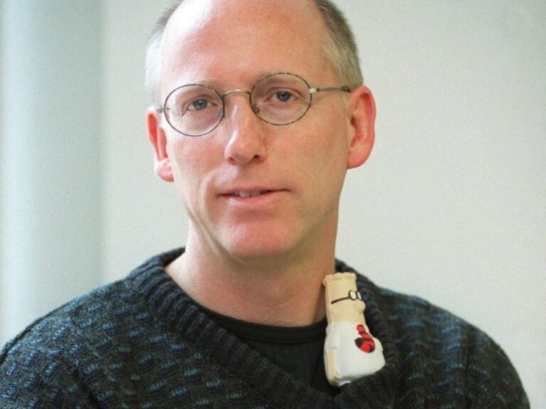 Penguin Random House abandonne le livre de Scott Adams après une diatribe raciste: rapport