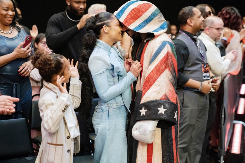 CREED III, de gauche à droite : Mila Davis-Kent, Tessa Thompson, Michael B. Jordan, 2023. ph : Eli Ade /© MGM /Courtesy Everett Collection