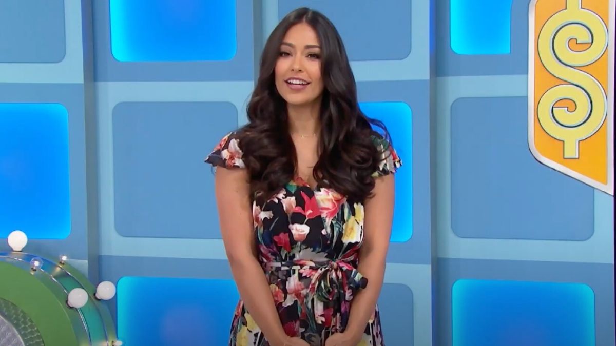 Price Is Right Model s'exprime après avoir accidentellement donné une voiture dans Viral Blooper
