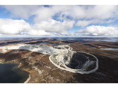 Acquisition transformationnelle de la mine de diamants Ekati, Canada