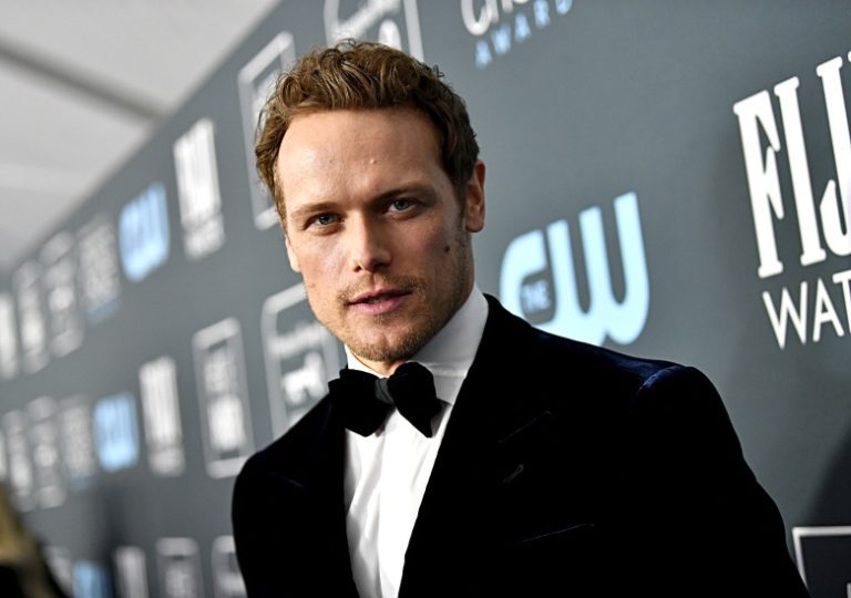 SANTA MONICA, CALIFORNIA - JANUARY 12: Sam Heughan attends the 25th Annual Critics' Choice Awards at Barker Hangar on January 12, 2020 in Santa Monica, California. (Photo by Emma McIntyre/Getty Images)