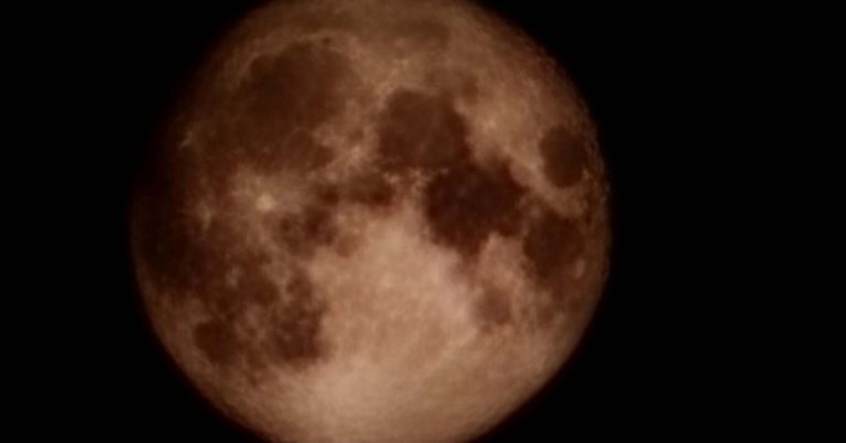 Samsung surpris en train de simuler des photos zoom de la Lune