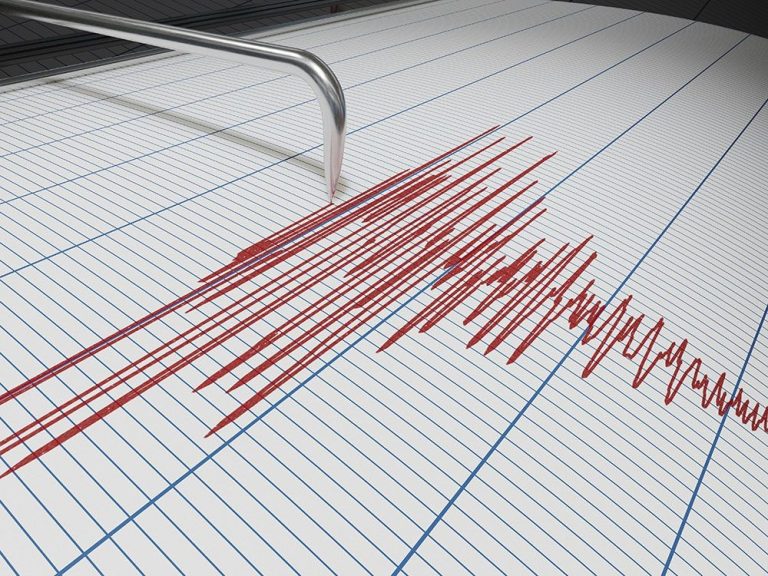 Séismes Canada signale un séisme de magnitude 3,8 près de Daajing Giids, en Colombie-Britannique