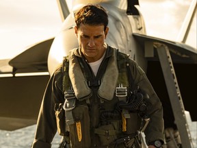 Tom Cruise joue le capitaine Pete 