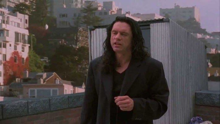 Tommy Wiseau de The Room lance la bande-annonce de son prochain film, Big Shark
